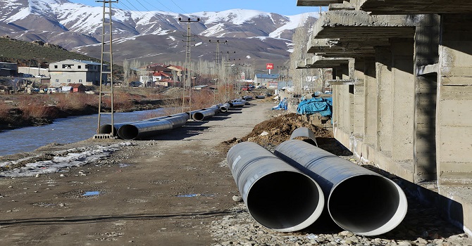 Yüksekova'da 15 bin tonluk su deposu için hazırlıklara başlandı