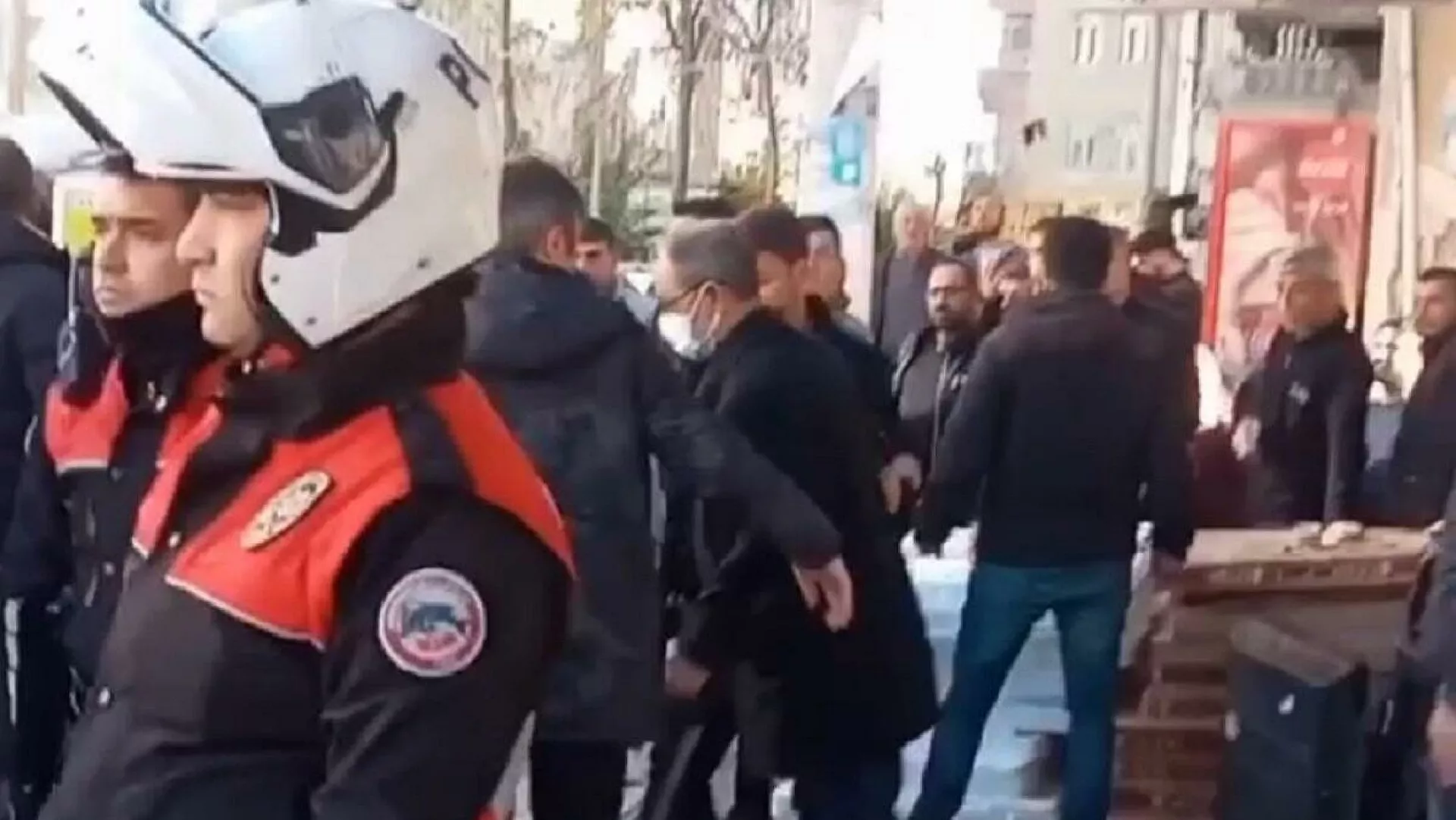 Çocuğa cinsel istismar iddiası mahalleliyi ayağa kaldırdı