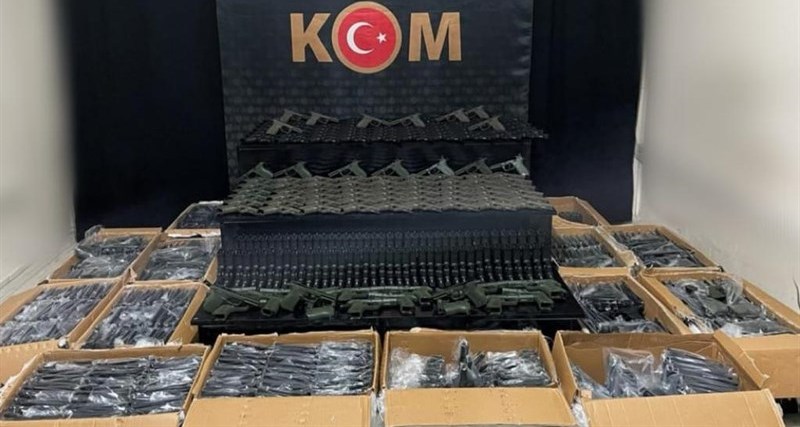 Yüksekova'da 2 bin 245 adet tabanca gövdesi ele geçirildi