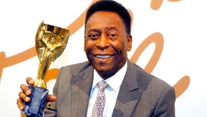 Pele yeniden hastaneye kaldırıldı