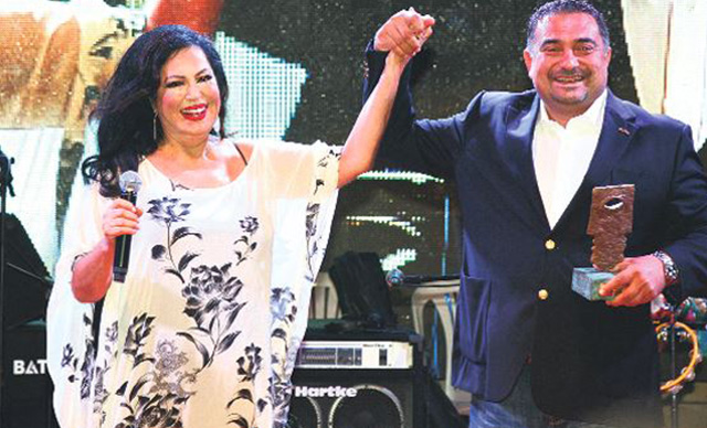 Belgin Doruk'un oğlu, evinin önünde ölü bulundu