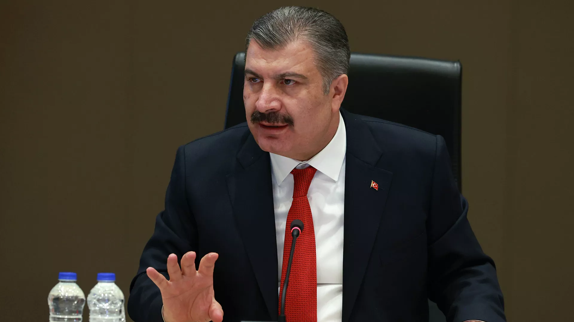 Bakan Koca: Hekimliğin yüceltilmesini layık olduğu algının güçlendirilmesini amaçlıyoruz