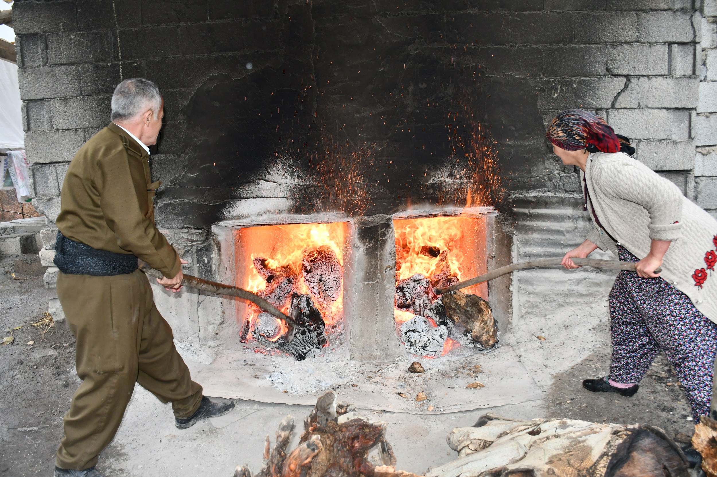 Hakkarili kadınların tahin mesaisi