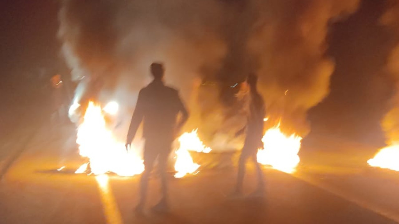 Urfa'da kesinti protestosu