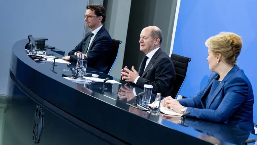 Almanya Covid-19 tedbirlerini sertleştirdi