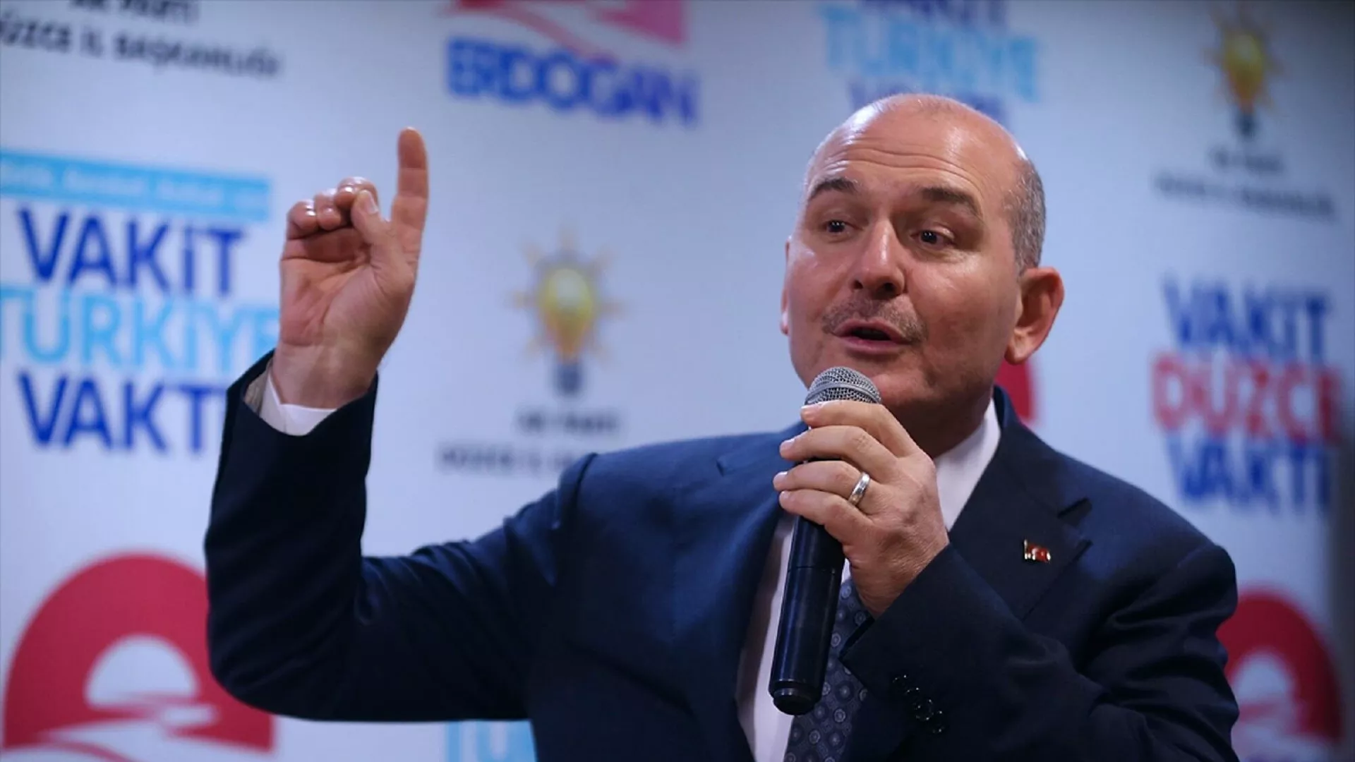 İçişleri Bakanı Soylu: Bizim kimsenin belediyesiyle işimiz yok