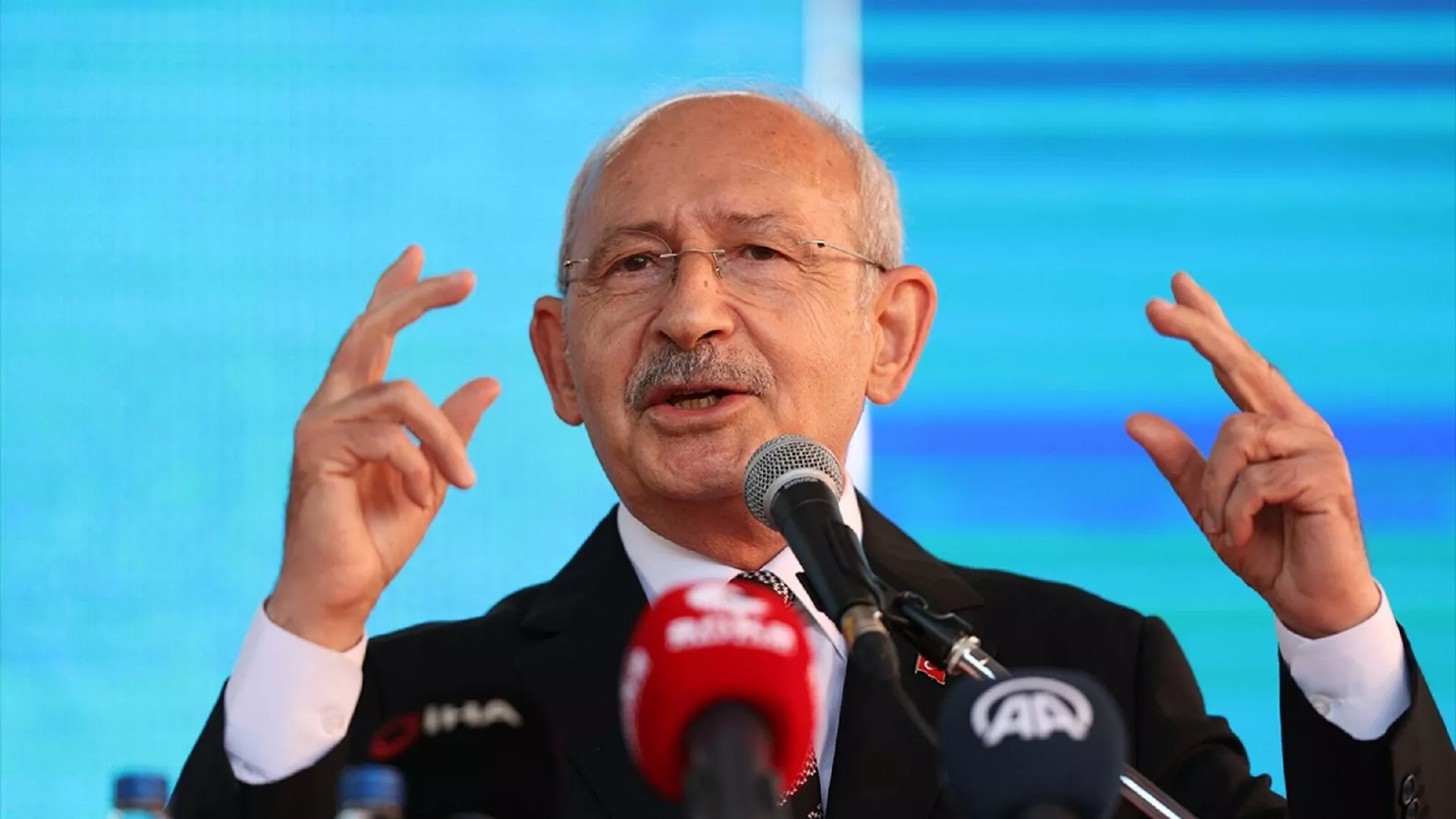 Kılıçdaroğlu: Belediye başkanlarımızın telefonlarını dinliyorlar