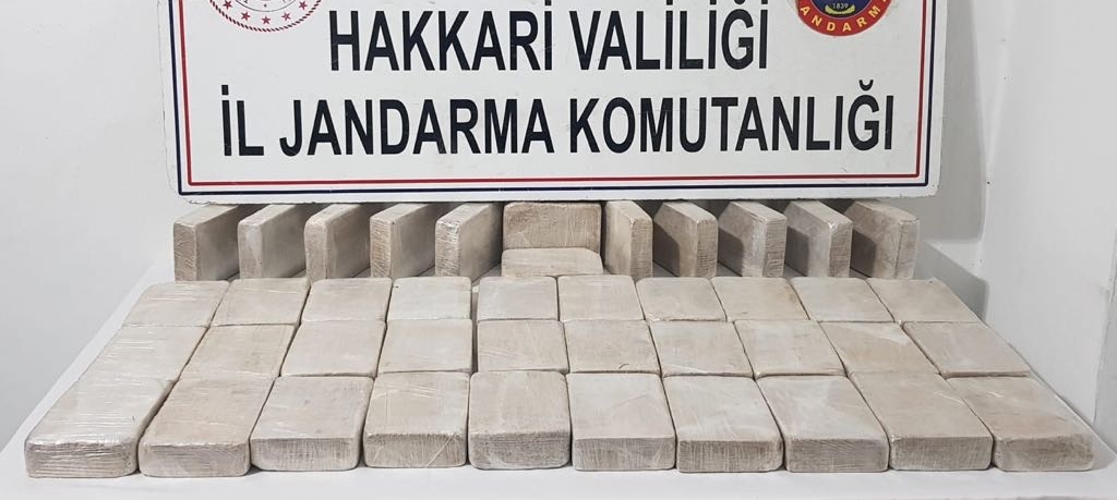 Şemdinli'de 44 kilo eroin ele geçirildi