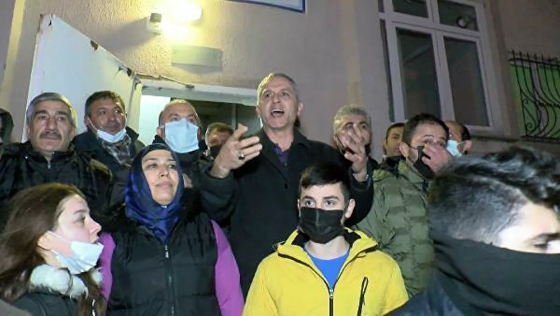 Site sakinlerinden zam eylemi