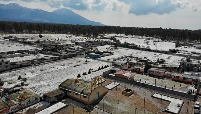 Tarihte ilk kez kar yağdı