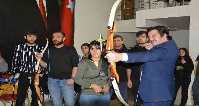 Kasımoğlu kursiyerleri ziyaret etti