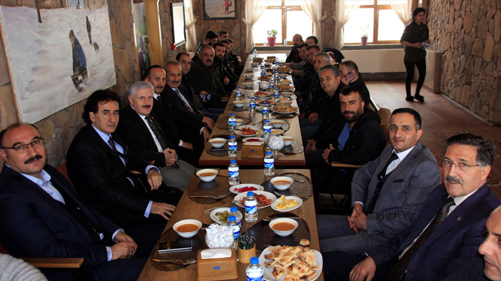 Belediye Başkanları gazetecilerle buluştu