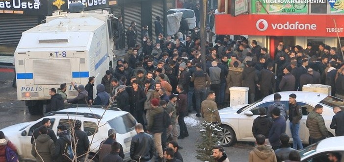 Yüksekova'da kavga: 4 yaralı