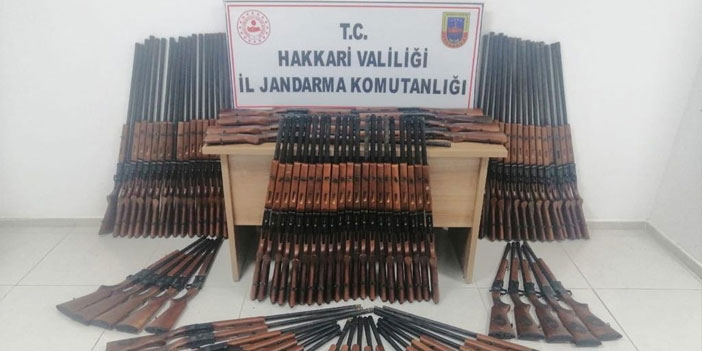 Derecik'te 100 av tüfeği ele geçirildi