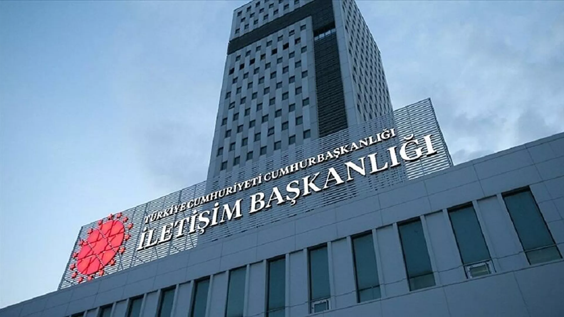 İletişim Başkanlığı'na 30 kişi alınacak