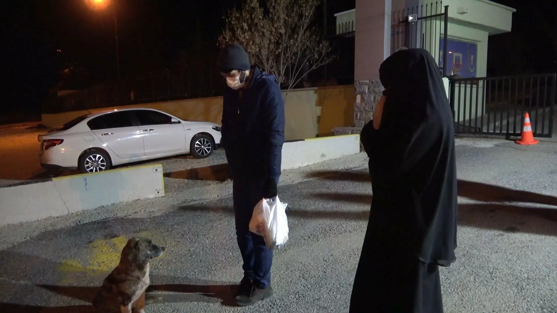 Akrabalarının HES kodu ile seyahat eden koronavirüs hastası çift, şehirlerarası otobüste yakalandı