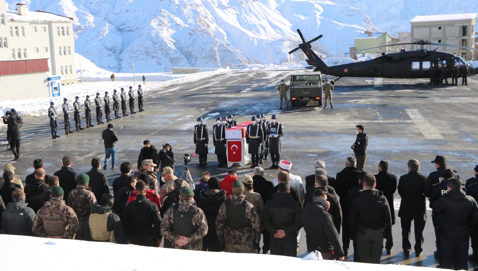 Kaza şehidi Soyutemiz, Hakkari'den törenle uğurlandı
