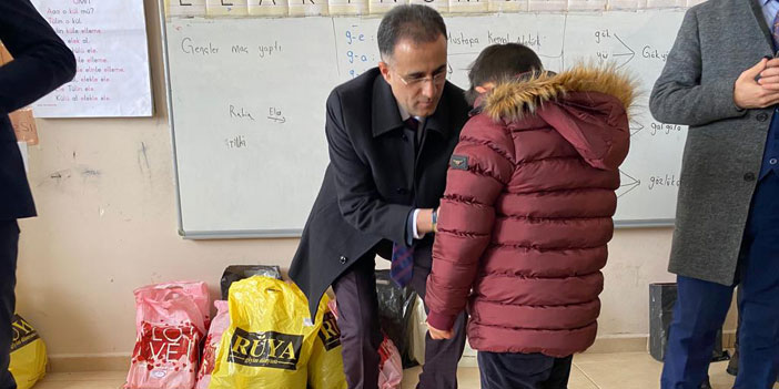 “Her Mevsim Tebessüm” projesiyle çocuklar sevindirildi