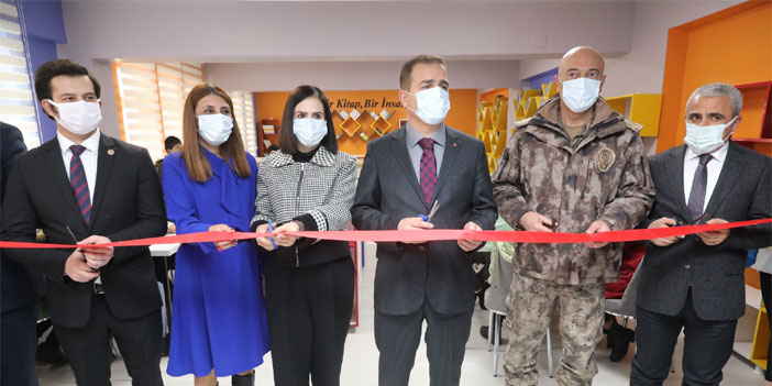'Vali İdris Akbıyık Kütüphanesi ve Etüt Merkezi' açıldı