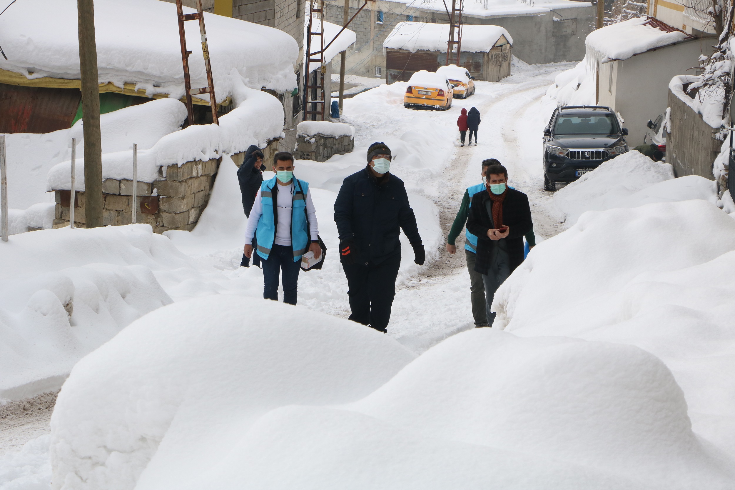 Hakkari Evde sağlık birimi, Kar Kış dinlemiyor
