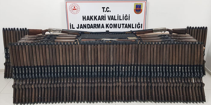 Derecik'te kamyonette 91 av tüfeği ele geçirildi