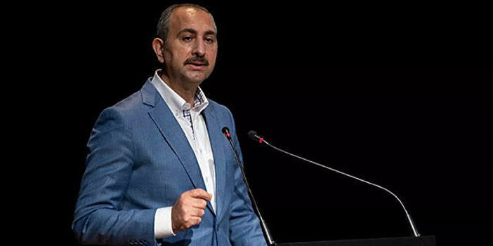Adalet Bakanı Abdülhamit Gül istifa etti, yerine Bekir Bozdağ atandı