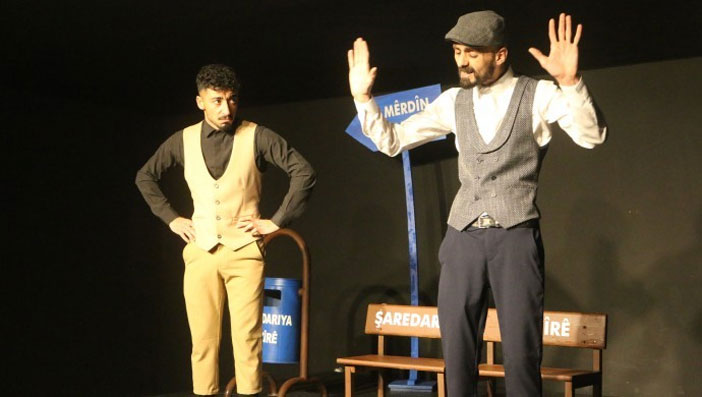 ‘Xal û xwarzê’ oyununa yoğun ilgi