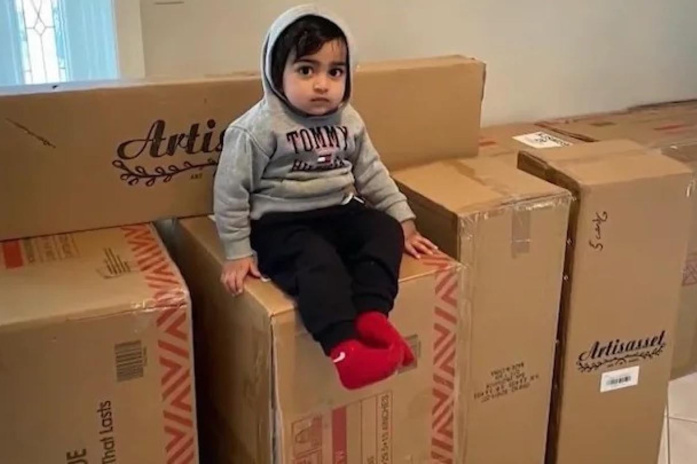 2 yaşındaki çocuk, annesinin telefonundan 25 bin liralık alışveriş yaptı