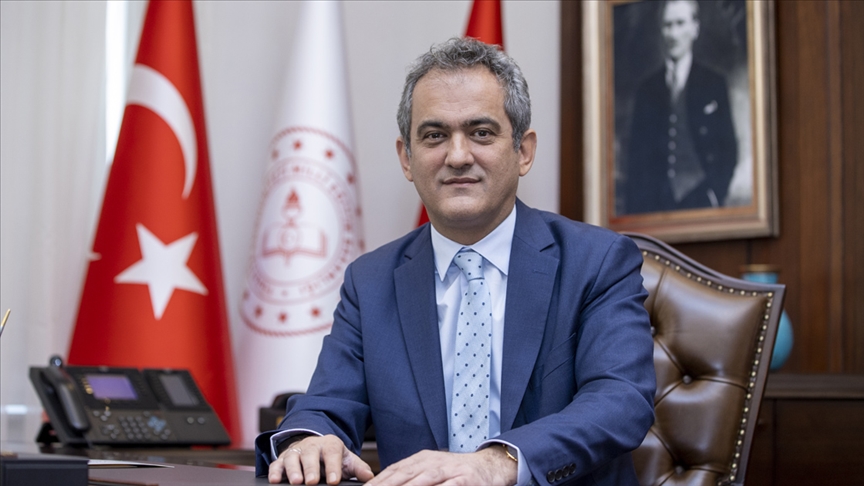 MEB’den lise ve üniversite mezunlarına istihdam garantili yeni eğitim programı