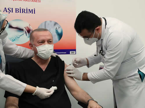 Erdoğan: 5 doz aşının faydasını gördüm