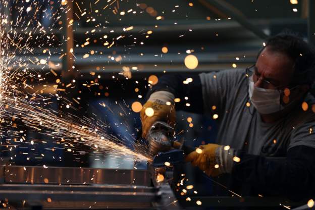 TÜİK: Sanayi üretimi yıllık bazda yüzde 14,4 arttı