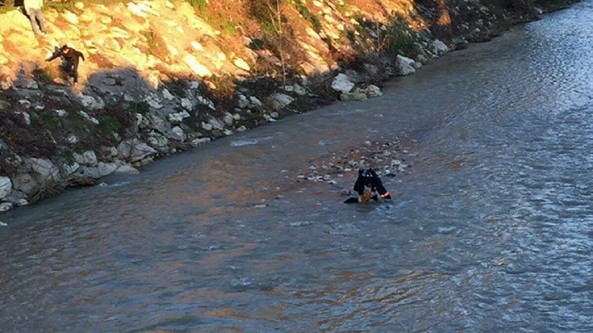 Dereye düşen 4 yaşındaki çocuk boğularak hayatını kaybetti