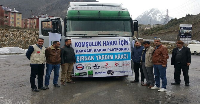 Hakkari'den Şırnak'a 400 torba un yardımı