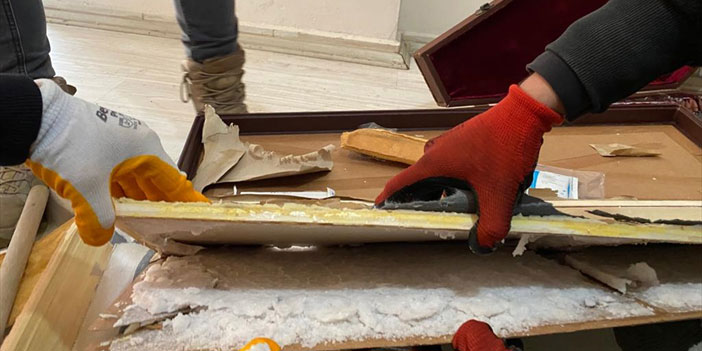 Hakkari'de enstrümanın içinde 13,5 kilogram sentetik uyuşturucu ele geçirildi