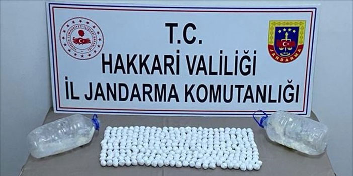 Hakkari'de bir araçta 3 kilo 500 gram eroin ele geçirildi
