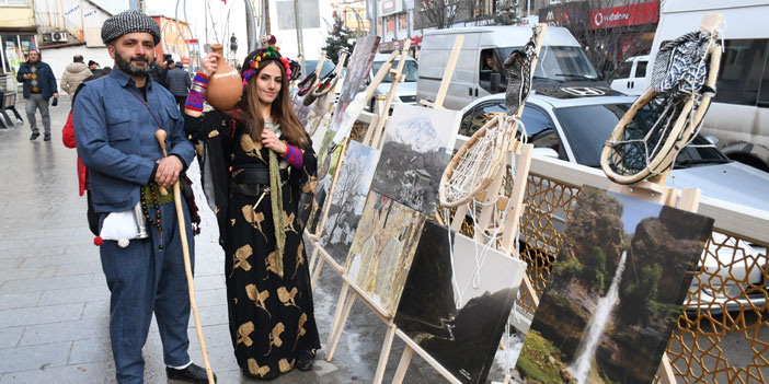 Hakkarili Metin Akmaz'dan karma sergi