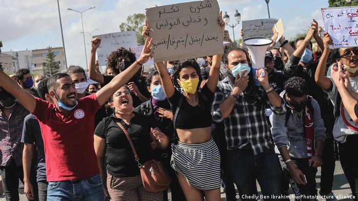 Demokrasi dünya çapında geriliyor