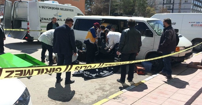 Van'da Bir Kişi Aracında Ölü Bulundu