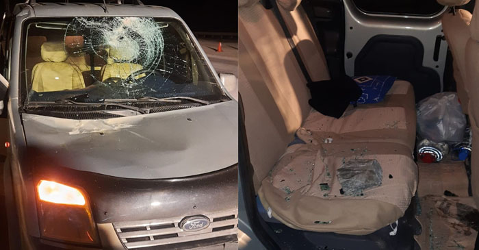 Hakkari'de Seyir halindeki aracın üzerine kaya düştü: 3 kişi yaralandı