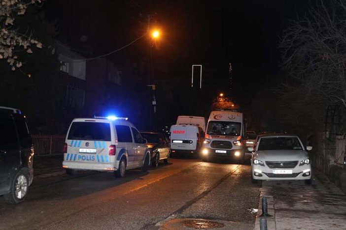 Doğalgazdan zehirlenen anne ve iki çocuğu hayatını kaybetti