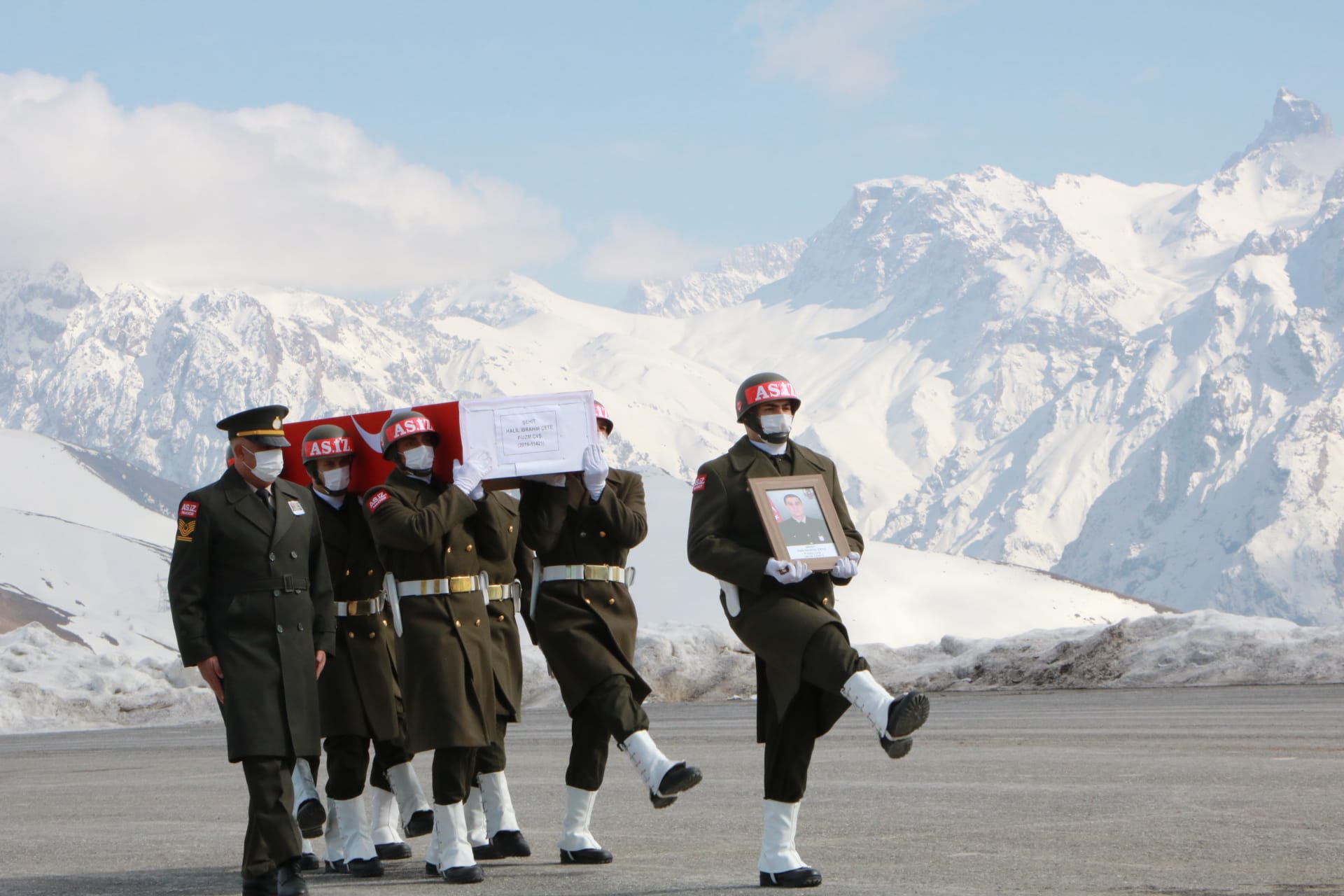 Kaza şehidi için Hakkari'de tören düzenlendi
