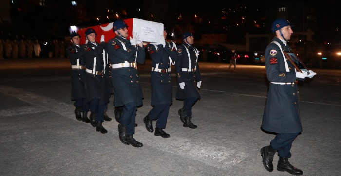 Hakkari'de şehit asker için tören düzenlendi