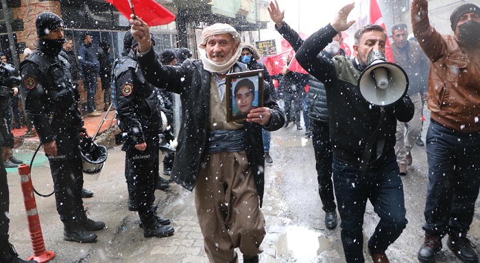 Hakkari'deki evlat nöbetinde 27'ci hafta