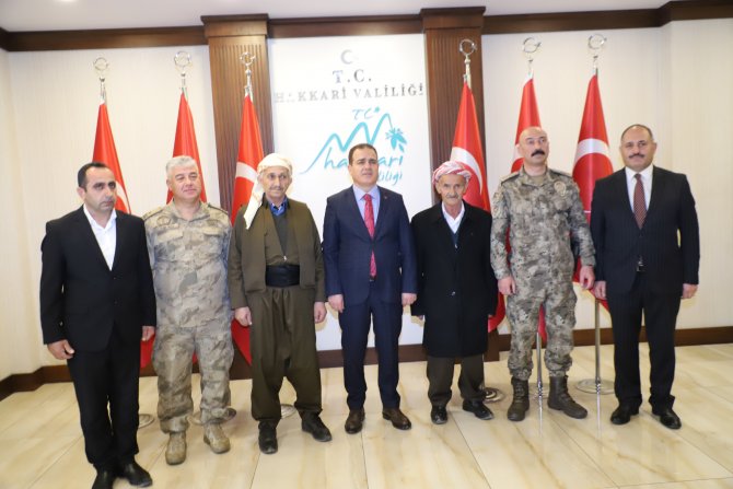 Hakkari'de Şehit ailelerine övünç ve berat madalyası