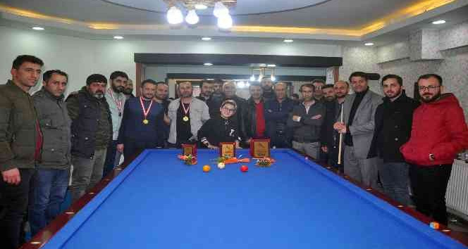 Yüksekova'da bilardo turnuvası