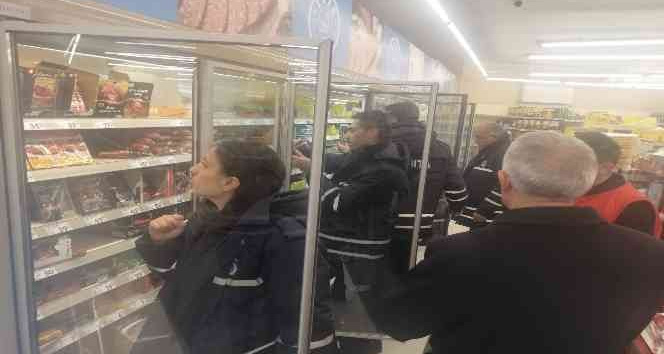 Zabıta ekibinden ‘fiyat' denetimi