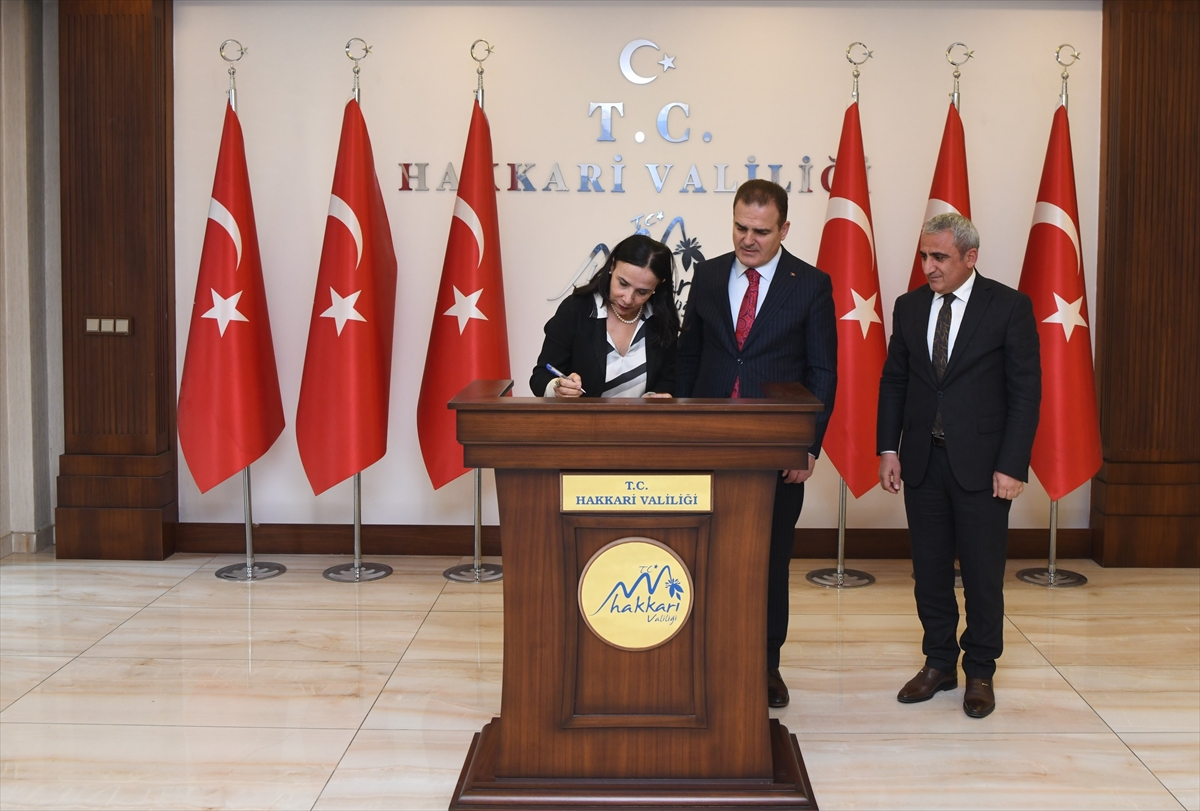 Üzümlü köyüne 13 derslikli okul yapılacak