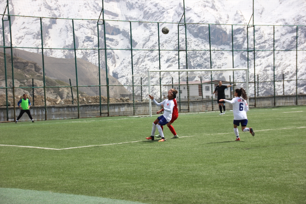 Hakkarigücü: 1 - Konak Belediye Spor: 4