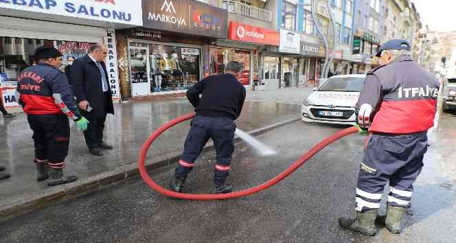 Hakkari Belediyesinden bahar temizliği