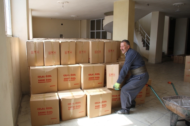 Şemdinli ve Derecik'te 4 bin aileye gıda yardımı